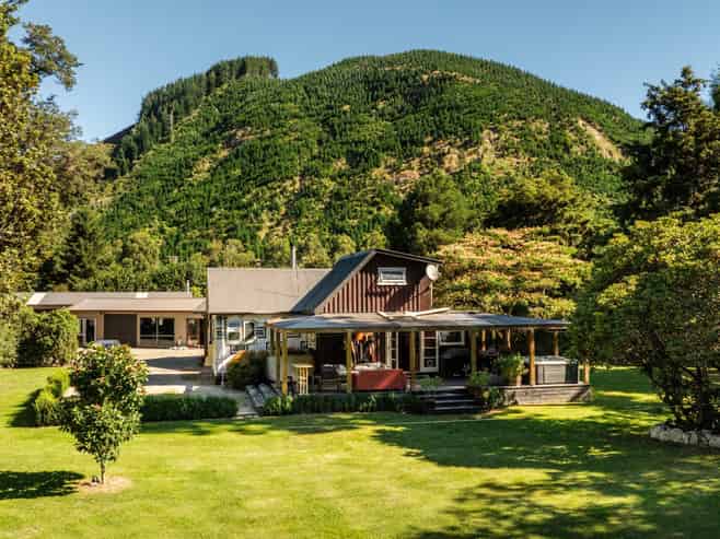 2155 Motueka Valley Highway, Ngatimoti