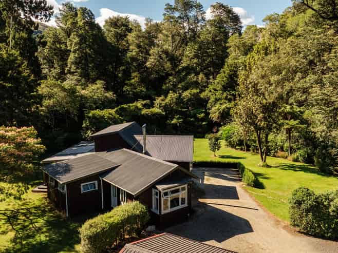 2155 Motueka Valley Highway, Ngatimoti