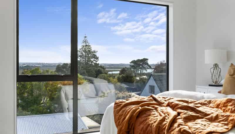 14 and 21/38 Fairlands Avenue, Waterview