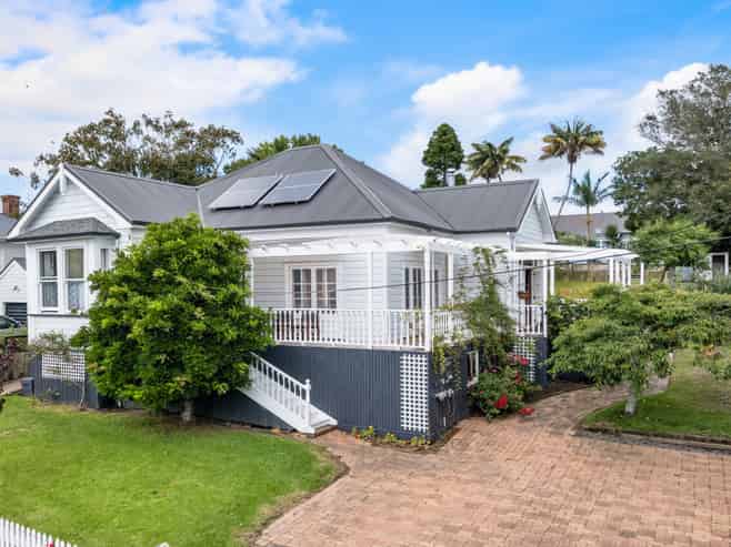 122 Grange Road, Mount Eden