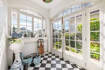 4 Blakey Avenue, Karori