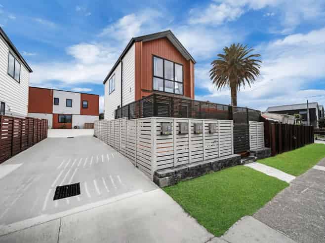 1/11 McLean Avenue, Papatoetoe