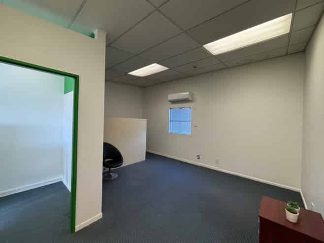 Riccarton Office - Prime Location with Parking