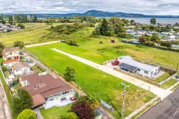 52A Robinson Avenue, Holdens Bay