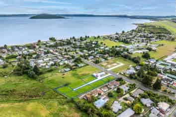 52A Robinson Avenue, Holdens Bay