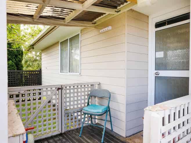 24B Cargill Grove, Kelvin Grove