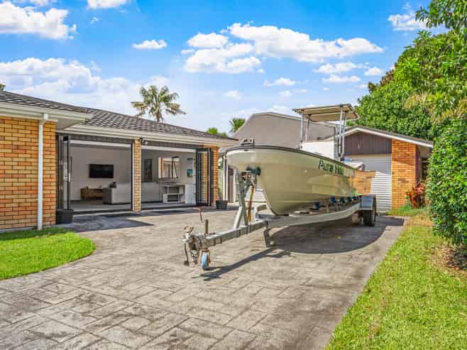 8 Waimanu Place, Point Wells