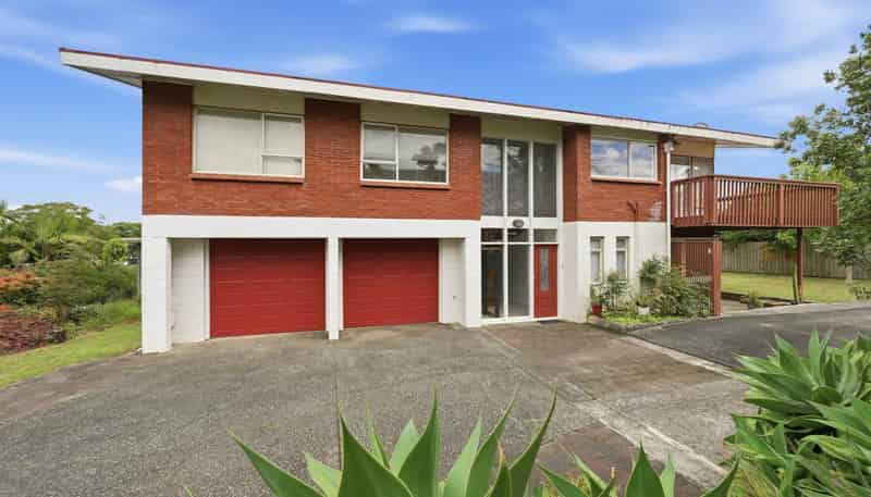 201 Fisher Parade, Farm Cove