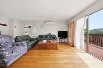 201 Fisher Parade, Farm Cove