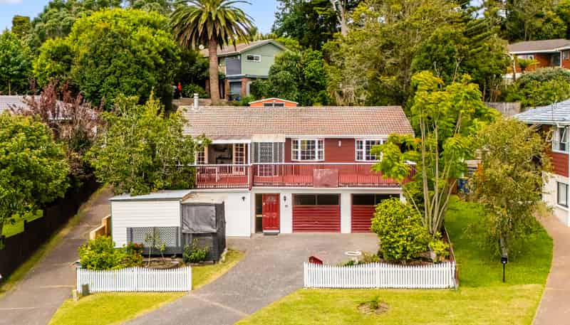 12 Lemnos Place, Titirangi