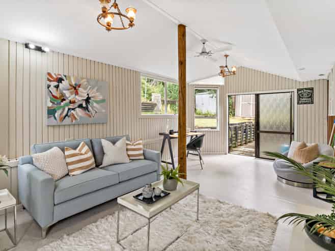 12 Lemnos Place, Titirangi