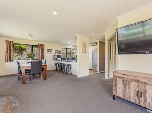 4 Whiting Drive, Wakefield