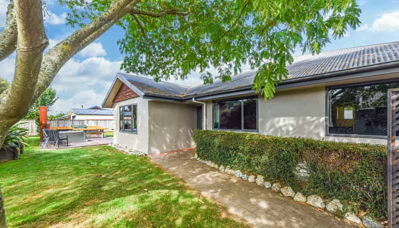 4 Whiting Drive, Wakefield