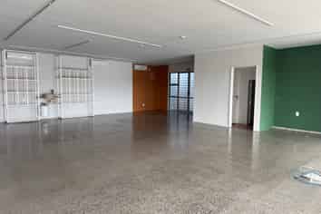 High Profile Kumeu Retail- 102m²