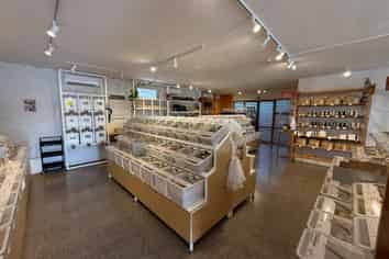 High Profile Kumeu Retail- 102m²