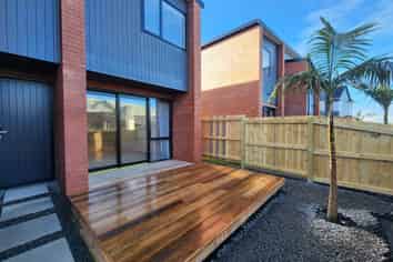 Auckland - Address withheld