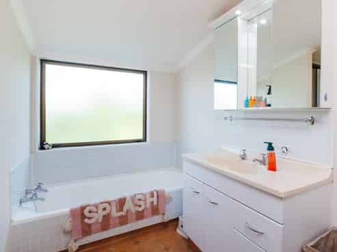 17 Park View Avenue, Feilding