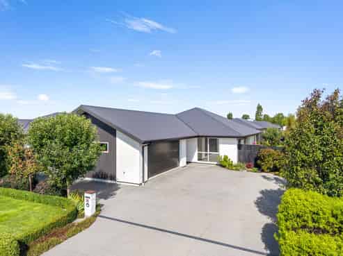 14 Blunden Road, Lincoln