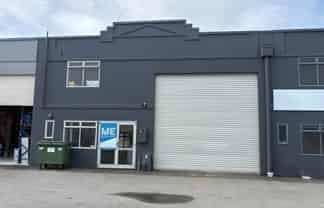 Compact Industrial Unit in Prime Mount Location