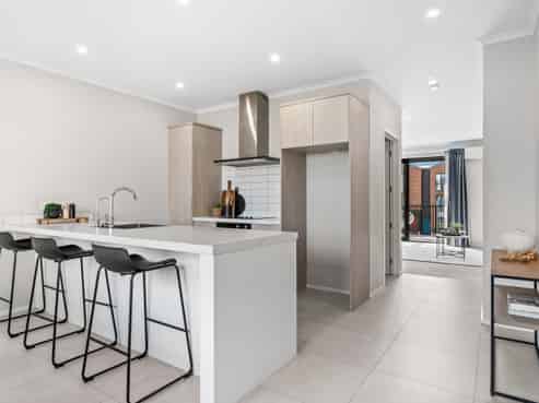 3/2 Rangitamiro Place, Hobsonville