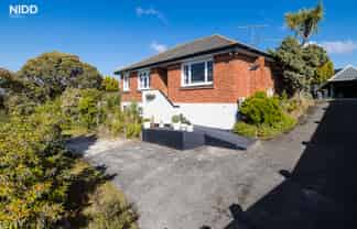 98 Dunrobin Street, Waverley