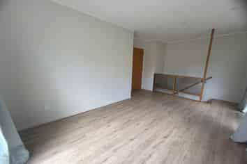 1/16 Cambric Place, Botany Downs