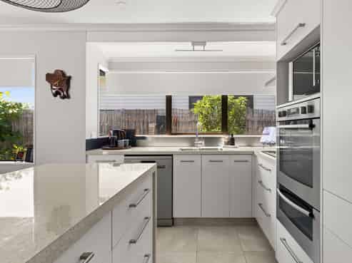 54A Menin Road, Onekawa