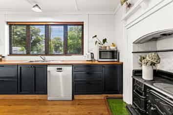 2 McDonald Street, Napier South