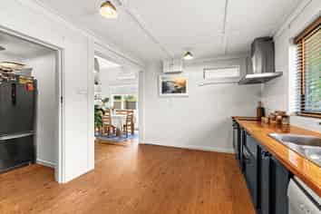 2 McDonald Street, Napier South