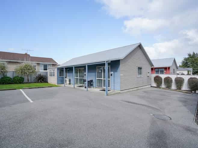 8C Camden Street, Turnbull Thomson Park