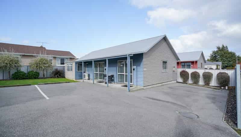 8C Camden Street, Turnbull Thomson Park