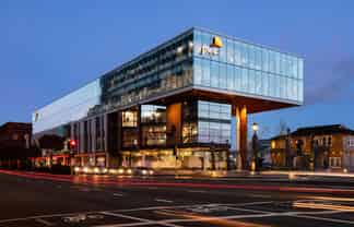 Modern fit-out in the northern CBD (281sqm)