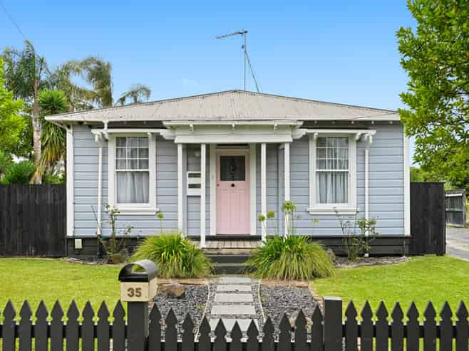 35 Rifle Range Road, Dinsdale