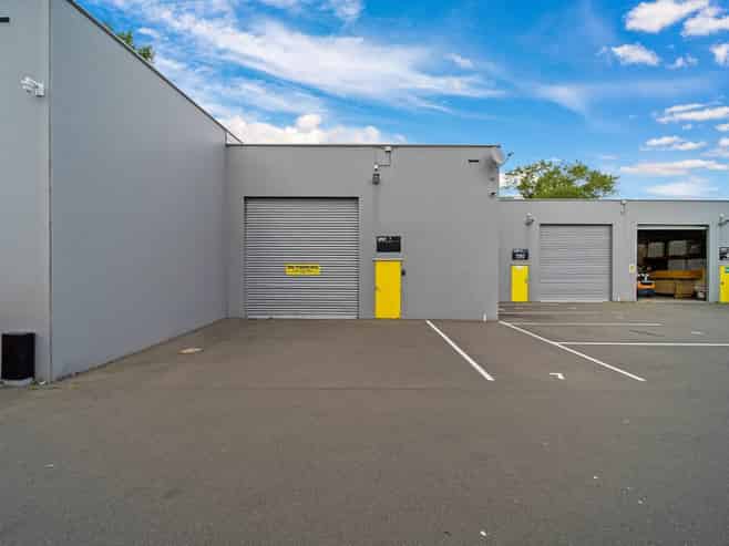 Exceptional Value Industrial Unit 