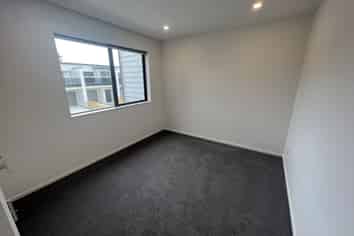 10 Korokio Lane , Henderson