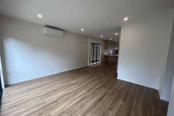 10 Korokio Lane , Henderson