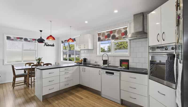 18 Cowling Road, Hurdon