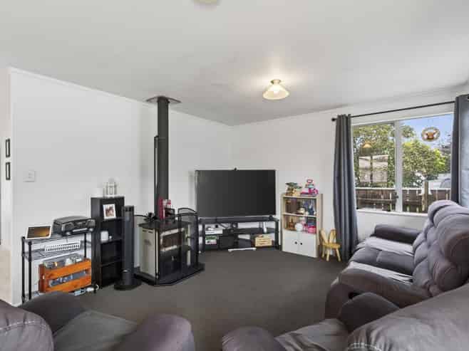 58 Mould Street, Waitara