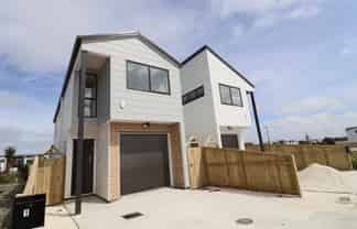 13 John Gray Street , Takanini