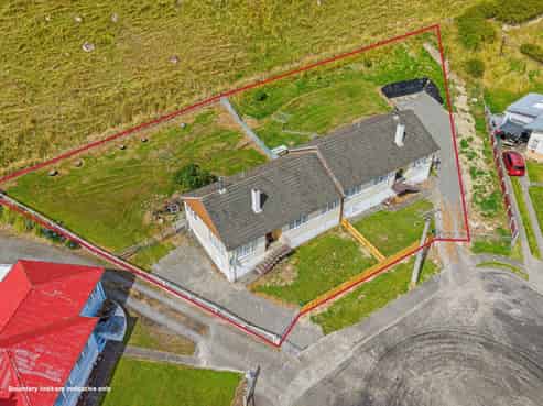 8 and 9 Kingfisher Place, Taihape