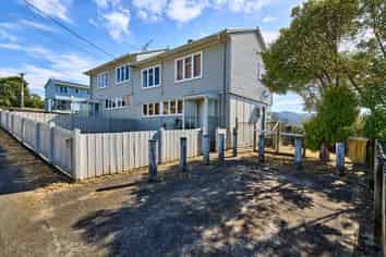 3 - 5 York Place, Cannons Creek