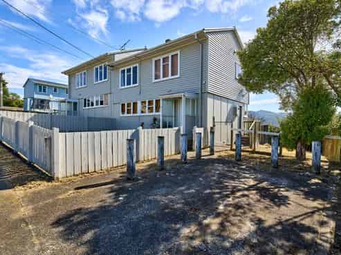 3 - 5 York Place, Cannons Creek