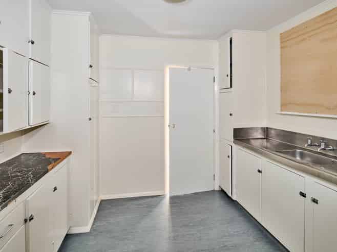 3 - 5 York Place, Cannons Creek