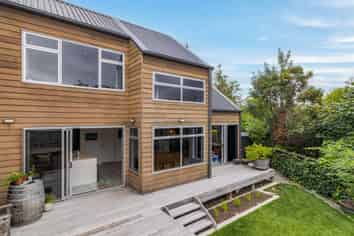 2/117A Warrington Street, EDGEWARE