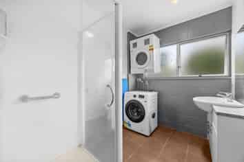 2/52 Merton Road, Saint Johns