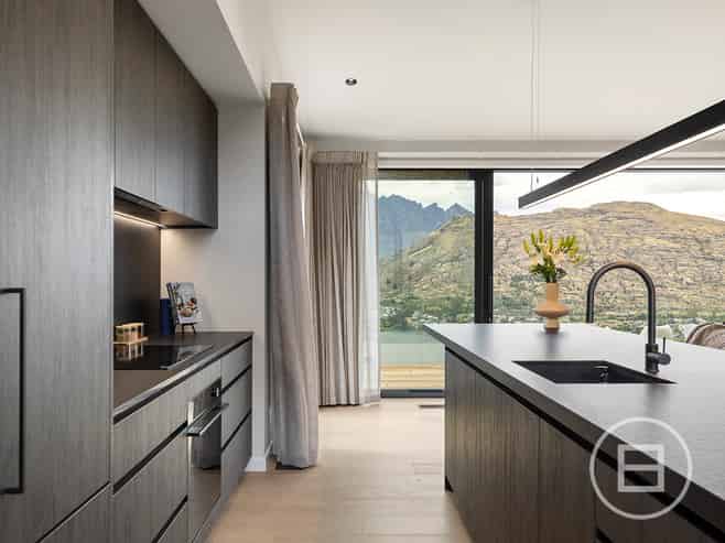 86 Middleton Road, QUEENSTOWN HILL