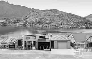 86 Middleton Road, QUEENSTOWN HILL