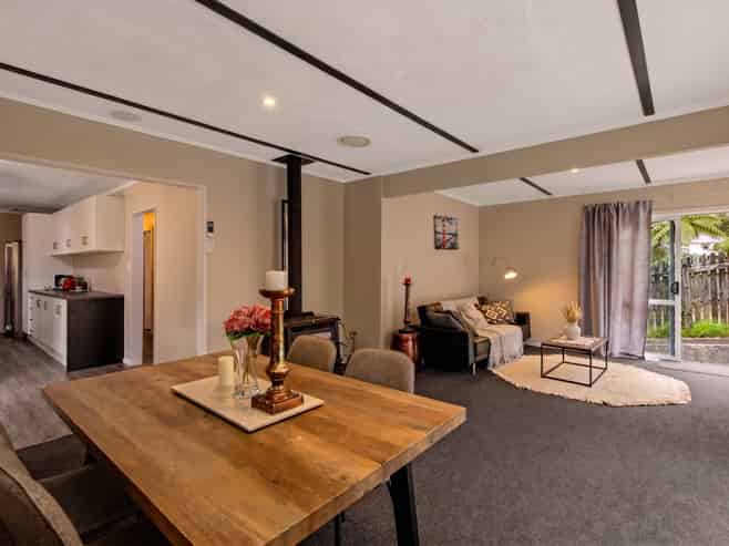81 Bird Grove, Stokes Valley