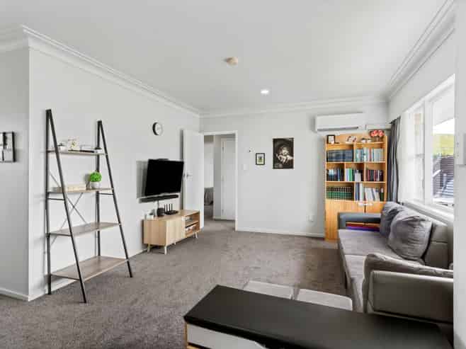2/50 Pilkington Road, Panmure