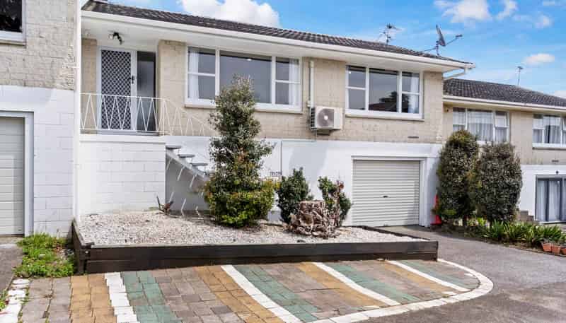 2/50 Pilkington Road, Panmure